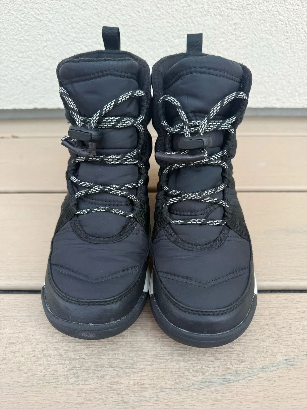 Sorel Whitney Snow Boots Kids Size 1 Black and White